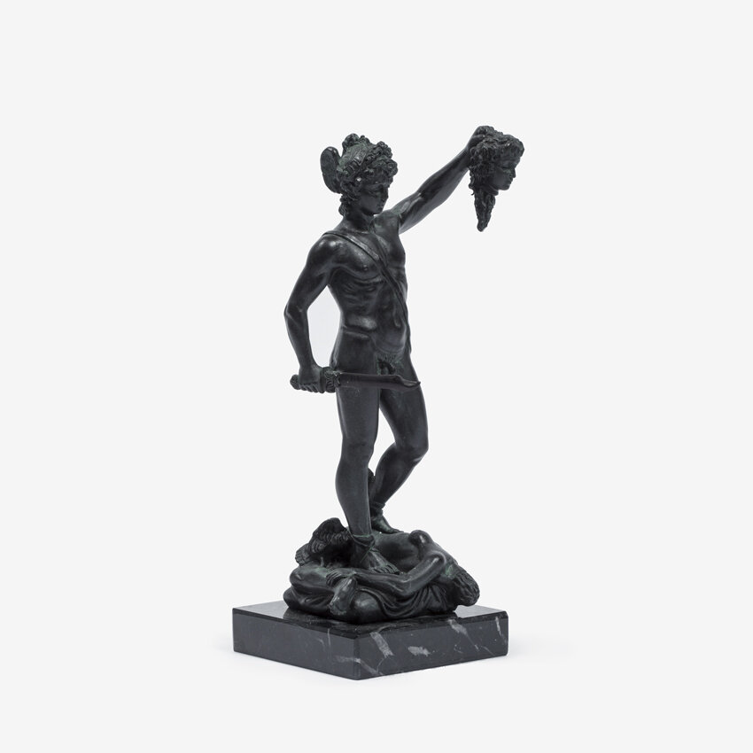 メドゥーサの首を持つペルセウス - 大理石台座 - Le Gallerie degli